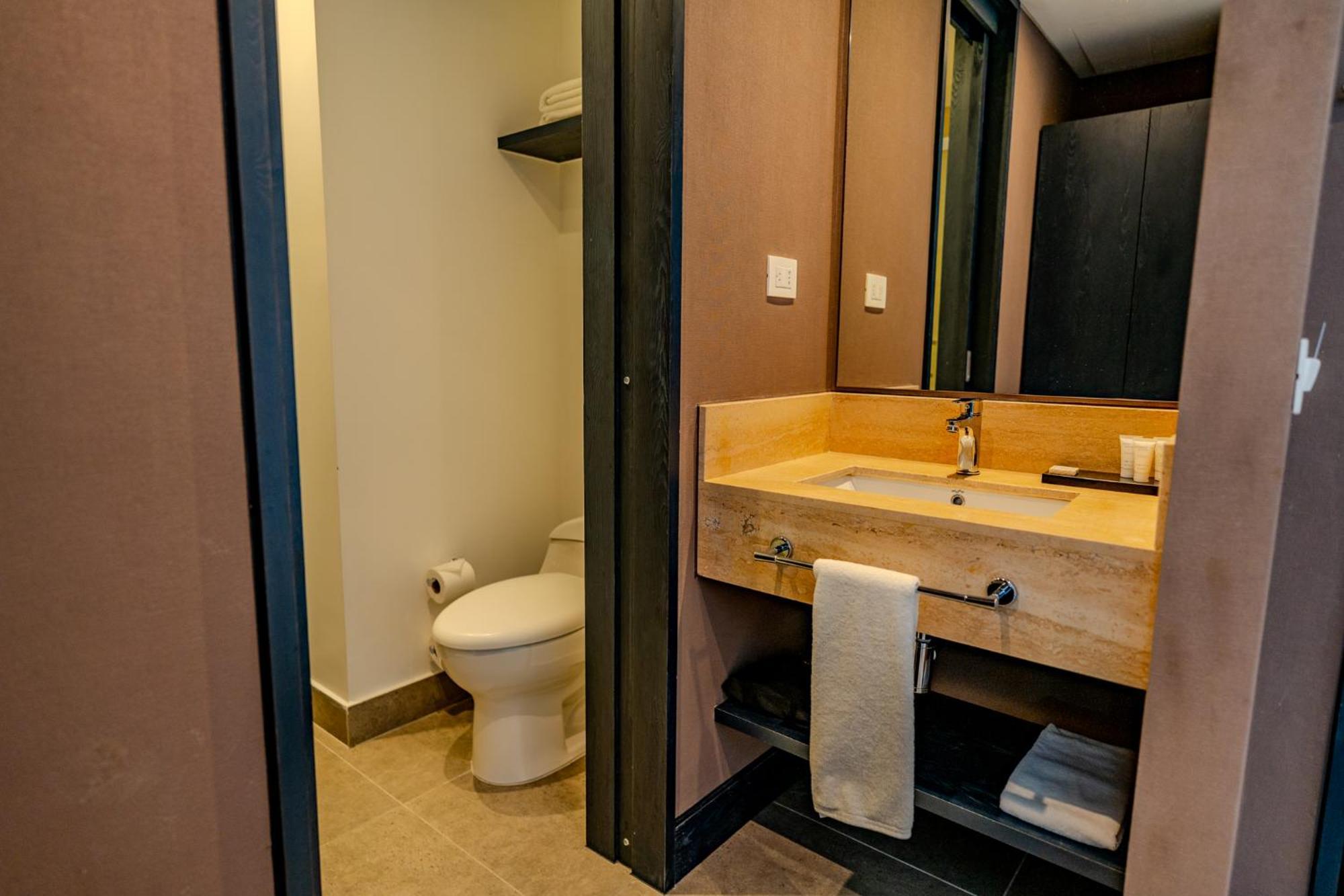 Hampton By Hilton Santiago Las Condes Εξωτερικό φωτογραφία